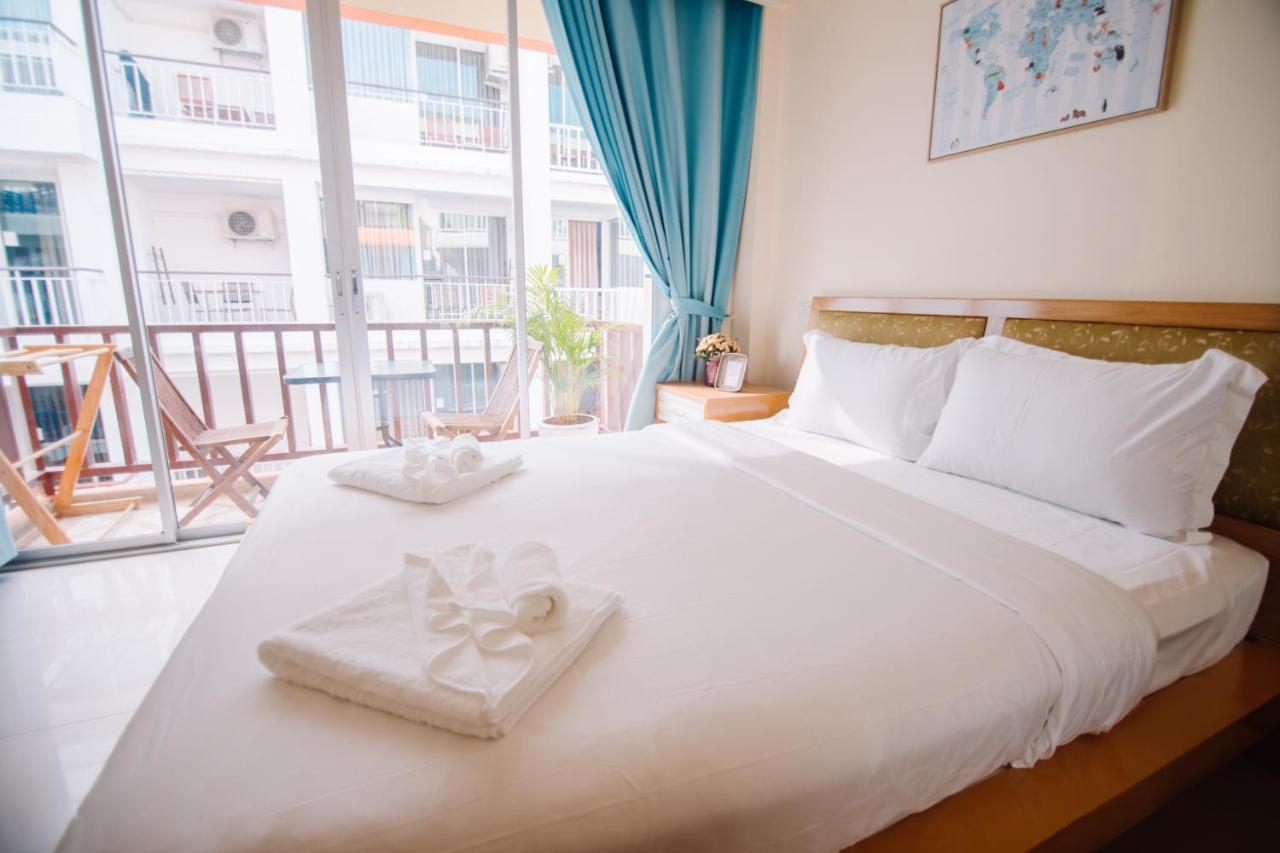 Patong Beach Side Hotel Екстериор снимка