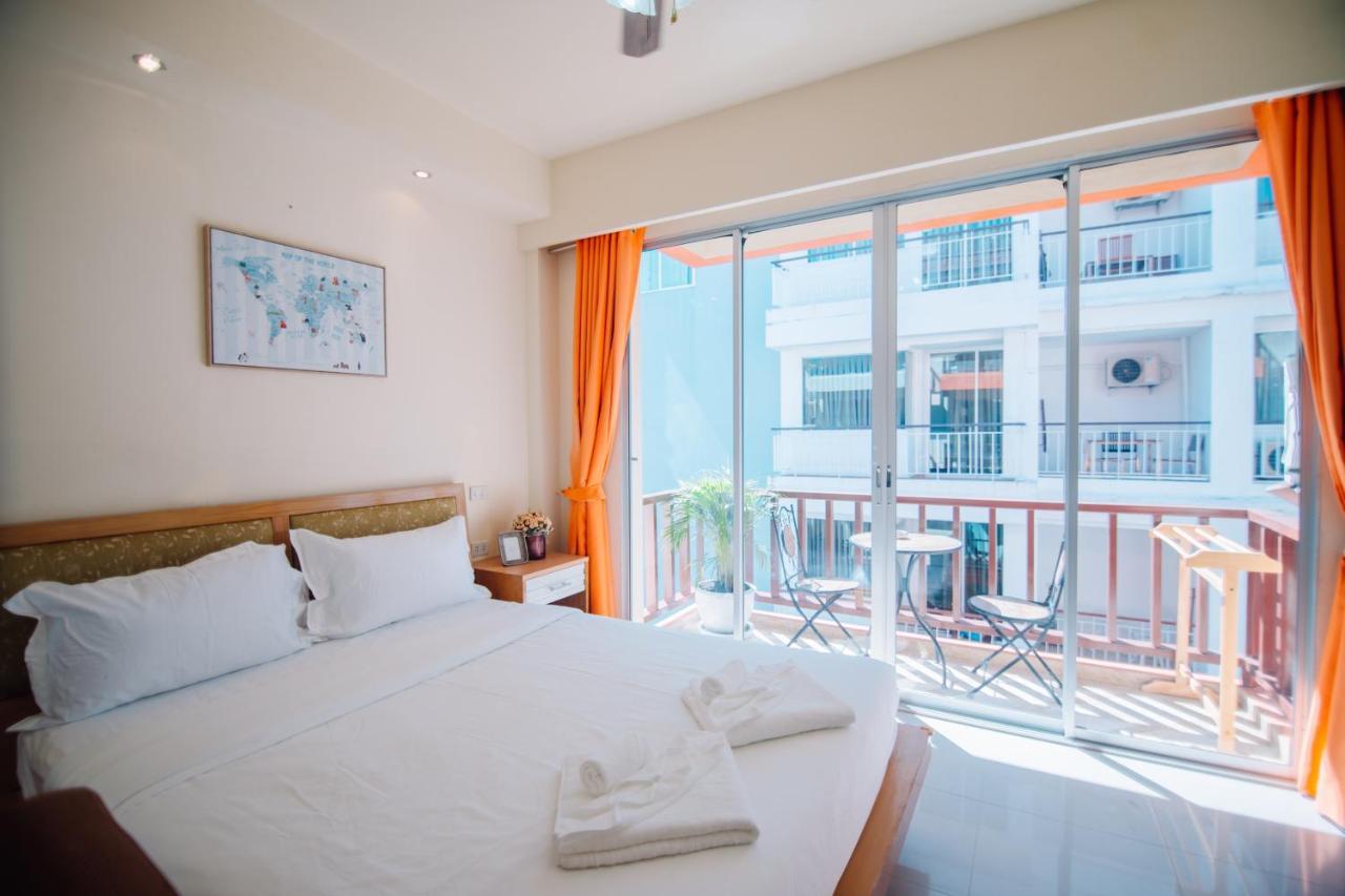 Patong Beach Side Hotel Екстериор снимка