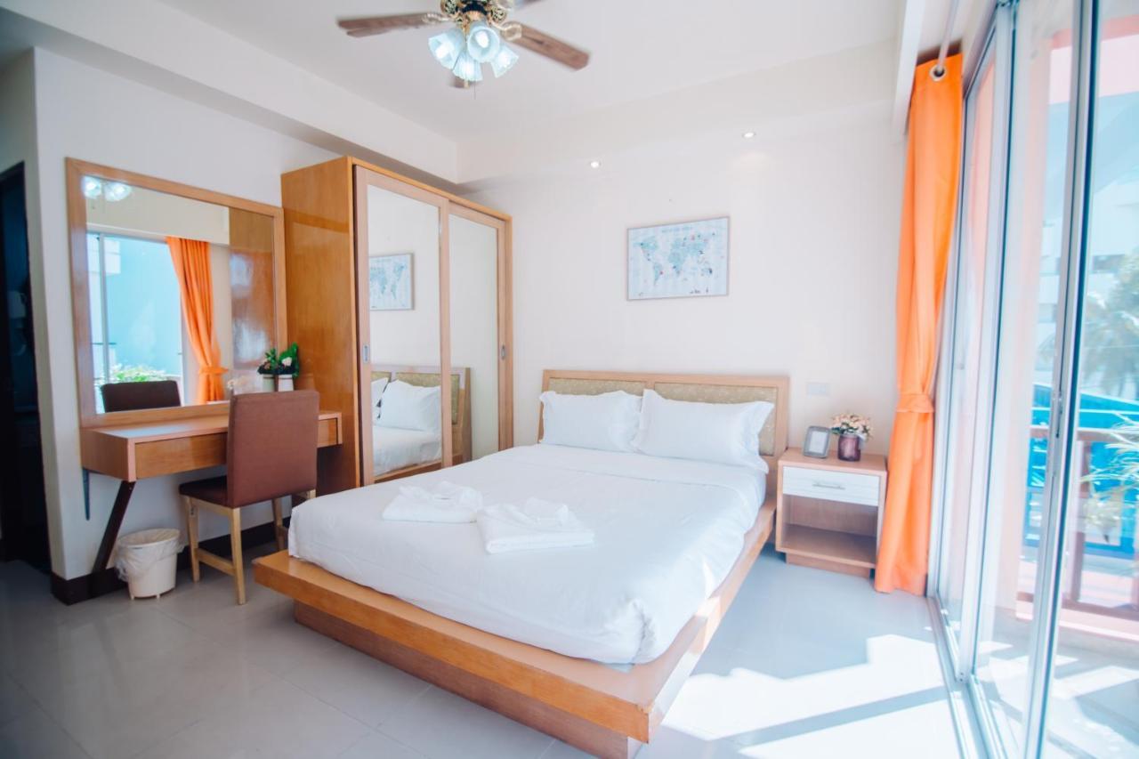 Patong Beach Side Hotel Екстериор снимка